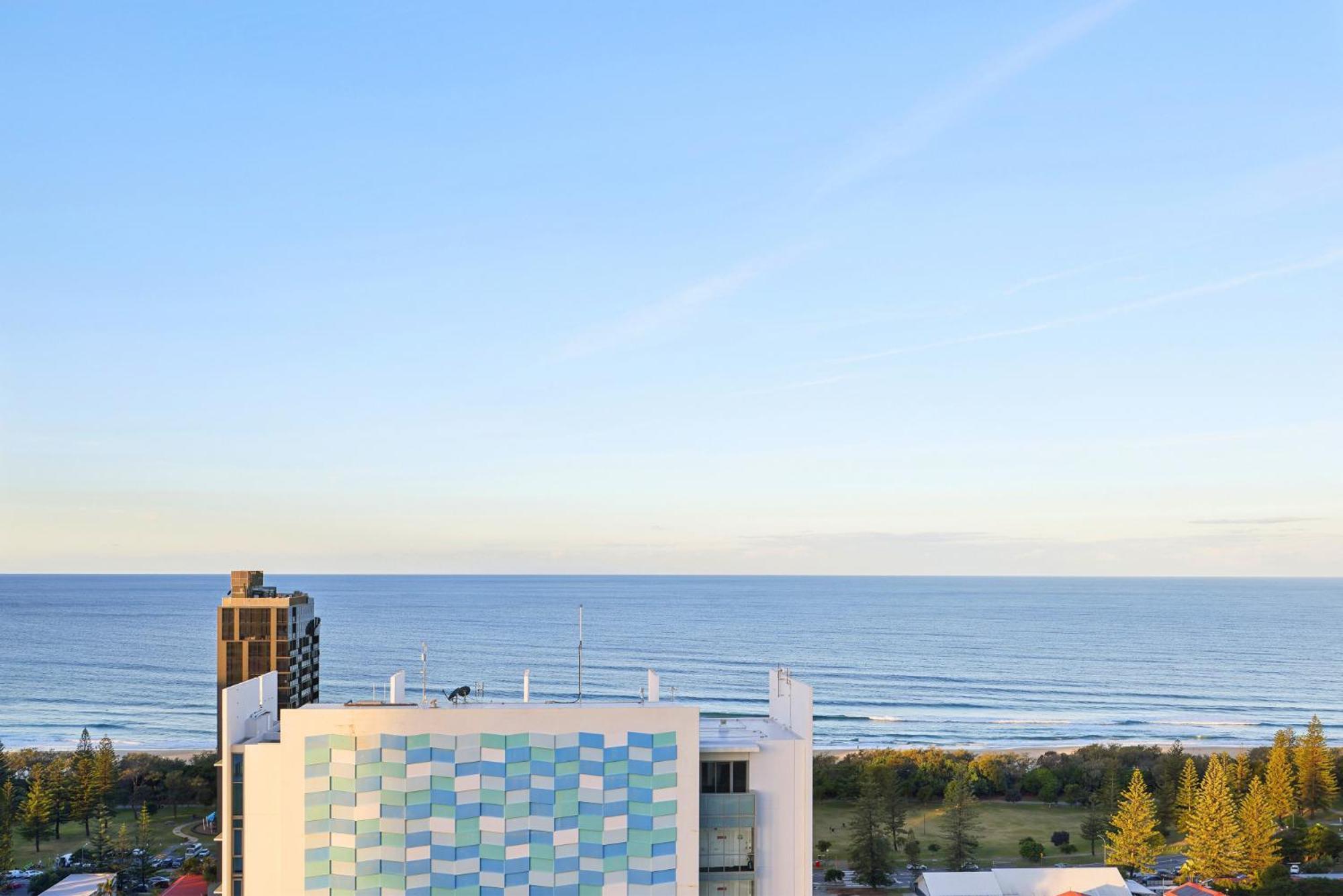 Ocean View 3-Bed With Gym, Pool, Sauna & Parking Gold Coast Kültér fotó